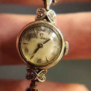 14K & Diamond Ladies Omega Watch Working